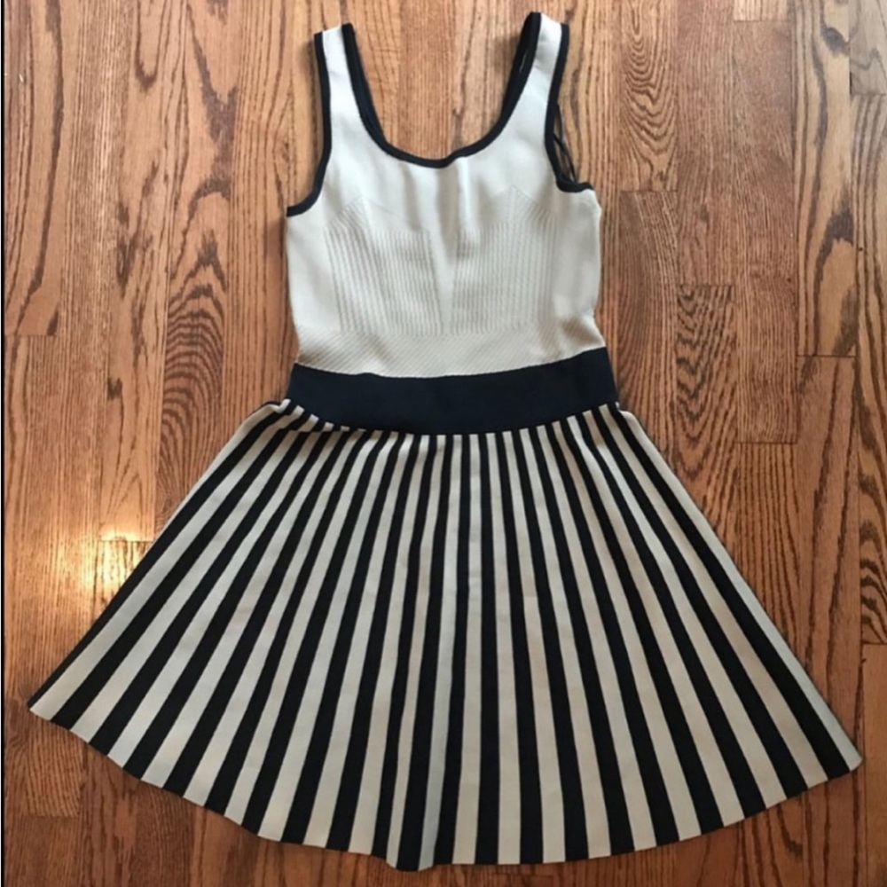 Guess dress seen on celebrities and in movies